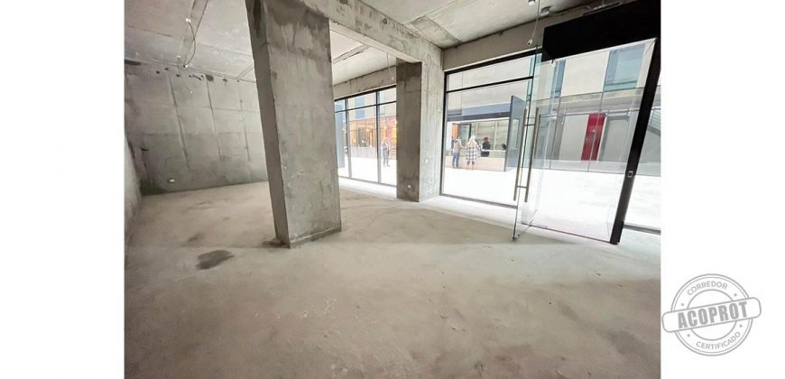 SE ARRIENDA LOCAL 102 GALERIA VANGUARDIA CENTER