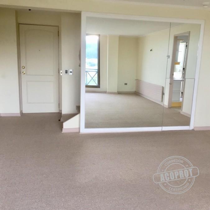 Vende departamento dúplex, salida Norte