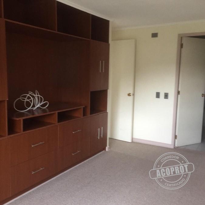 Vende departamento dúplex, salida Norte