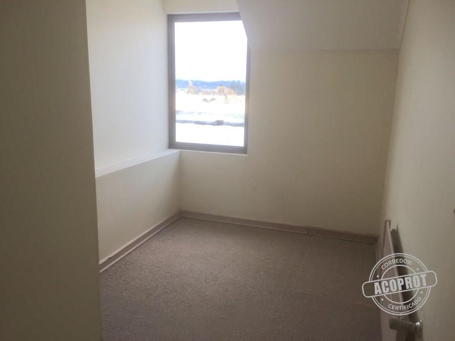 Vende departamento dúplex, salida Norte