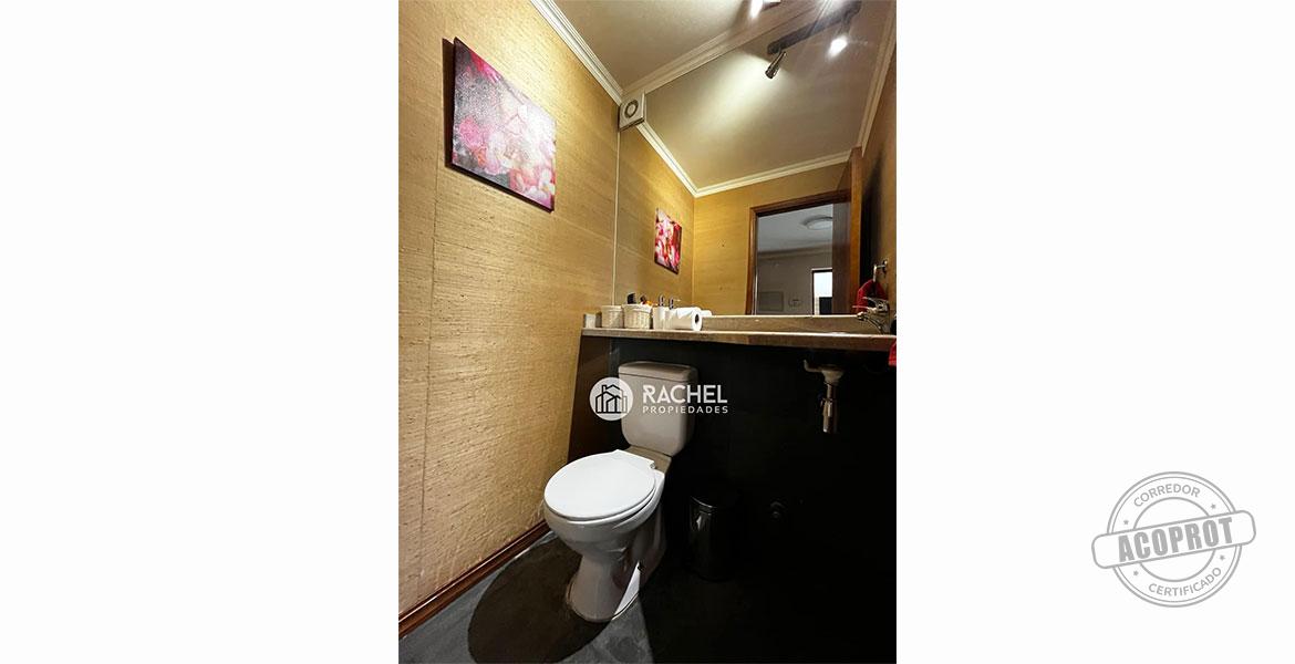 SE VENDE PRECIOSA CASA EN PASAJE CERRADO TIPO CONDOMINIO-BARRIO INGLÉS