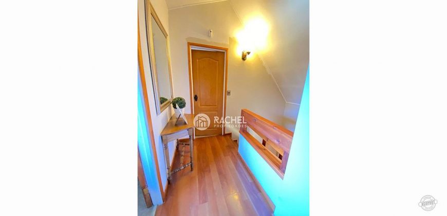 SE VENDE CASA EN LOMAS DE MIRASUR, BARRIO CONSOLIDADO Y DE ALTA PLUSVALIA