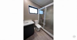 SE VENDE HERMOSA CASA CON MODERNO CONCEPTO ABIERTO COMPLETAMENTE REMODELADA