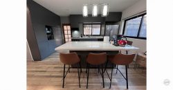 SE VENDE HERMOSA CASA CON MODERNO CONCEPTO ABIERTO COMPLETAMENTE REMODELADA