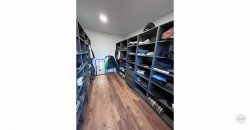 SE VENDE HERMOSA CASA CON MODERNO CONCEPTO ABIERTO COMPLETAMENTE REMODELADA