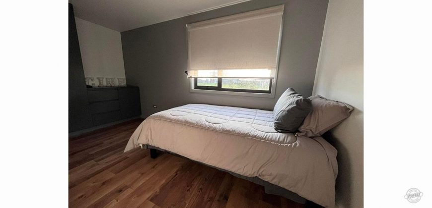 SE VENDE HERMOSA CASA CON MODERNO CONCEPTO ABIERTO COMPLETAMENTE REMODELADA