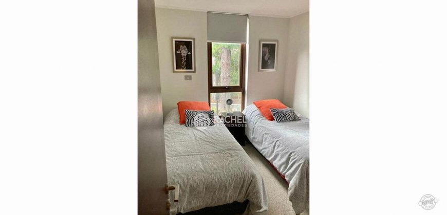 SE VENDE HERMOSO DEPARTAMENTO EN CONDOMINIO PARQUE PINARES
