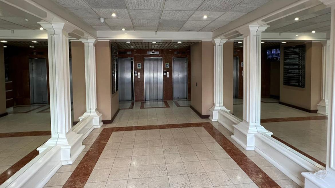 Vendemos un piso completo en Torre Campanario