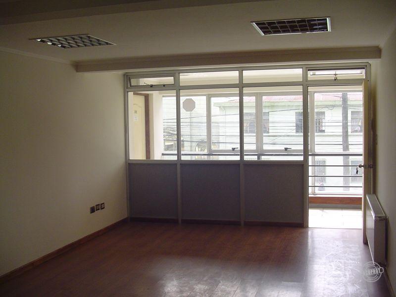 OFICINA CALLE BULNES CON ESTACIONAMIENTO