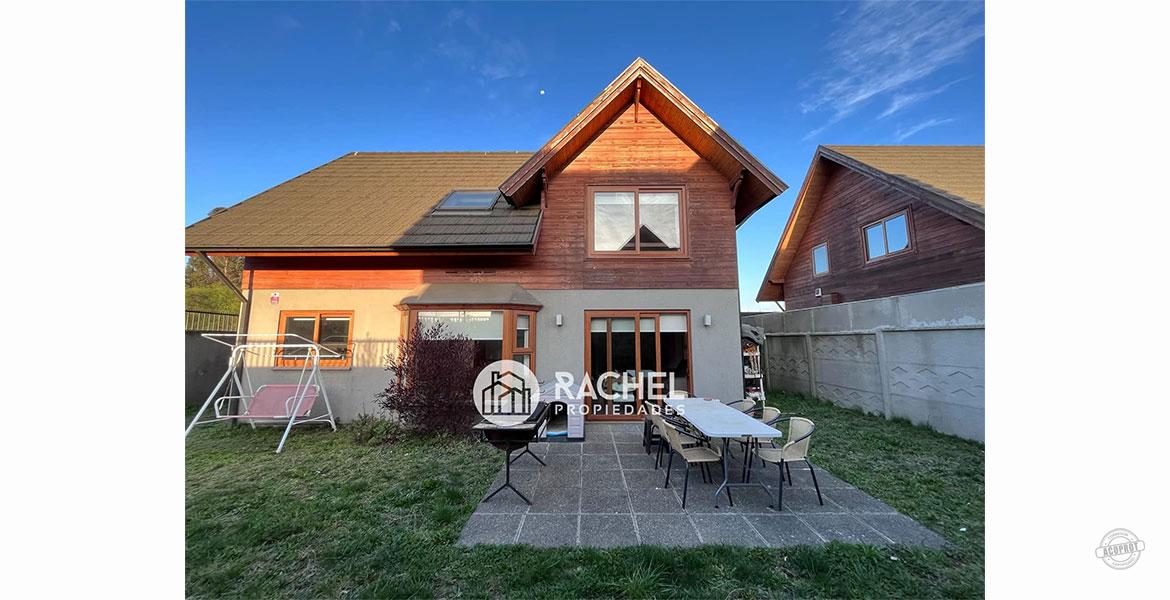SE VENDE CASA SOCOVESA CON EXCELENTE UBICACIÓN