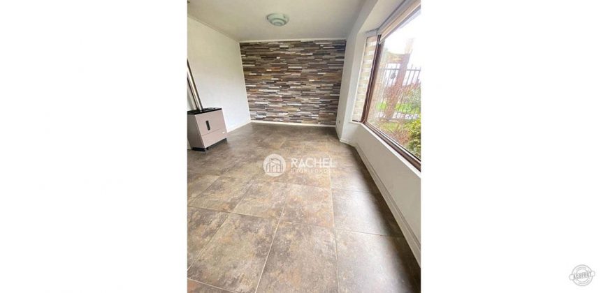 SE ARRIENDA CASA AMPLIADA SECTOR AVENIDA LAS ENCINAS