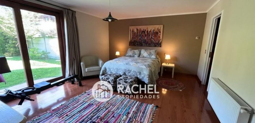 SE VENDE HERMOSA Y AMPLIA CASA EN CONDOMINIO- SECTOR PORTAL DE LA FRONTERA • Valor 14.600 UF