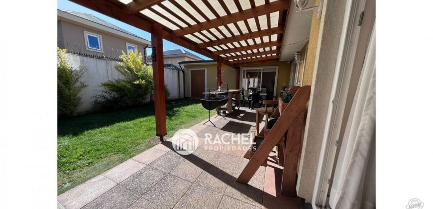 SE VENDE IMPECABLE CASA CON ALTA EFICIENCIA ENERGÉTICA – BARRIO GERMANIA