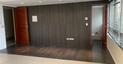 Vendemos amplia oficina Edificio Sinergia