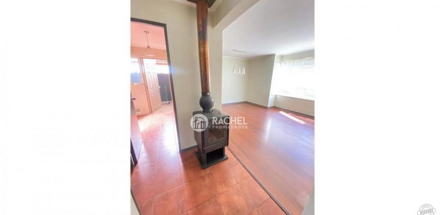 ARRIENDA LINDA CASA 3 DORMITORIOS – SECTOR GANADEROS
