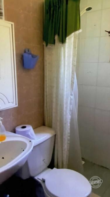 Vende Parcela de 5.000 mt2, Lote 10B y Casa de Veraneo, 4 dormitorios, 2 baños, completamente equipada, lugar Challupén a 5 kilómetros pasado Lican Ray hacia Coñaripe