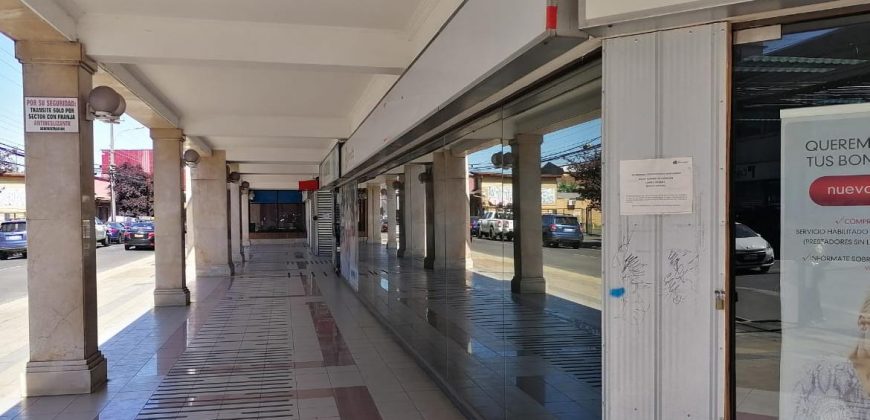 Arrendamos gran local comercial en excelente ubicación.