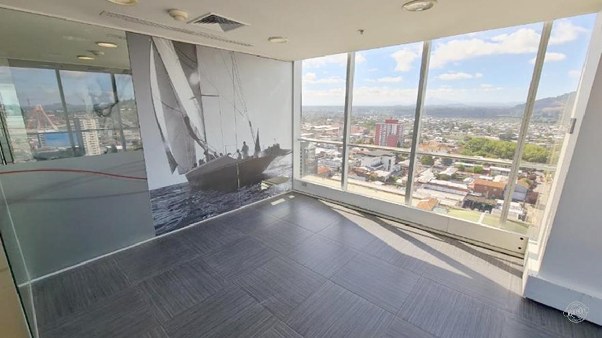 Vendemos piso en Edificio Capital