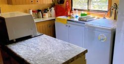 Vende Parcela de 5.000 mt2, Lote 10B y Casa de Veraneo, 4 dormitorios, 2 baños, completamente equipada, lugar Challupén a 5 kilómetros pasado Lican Ray hacia Coñaripe