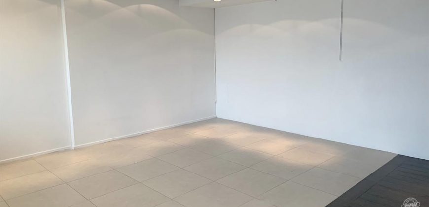 Arrendamos amplia oficina en pleno Centro de Temuco