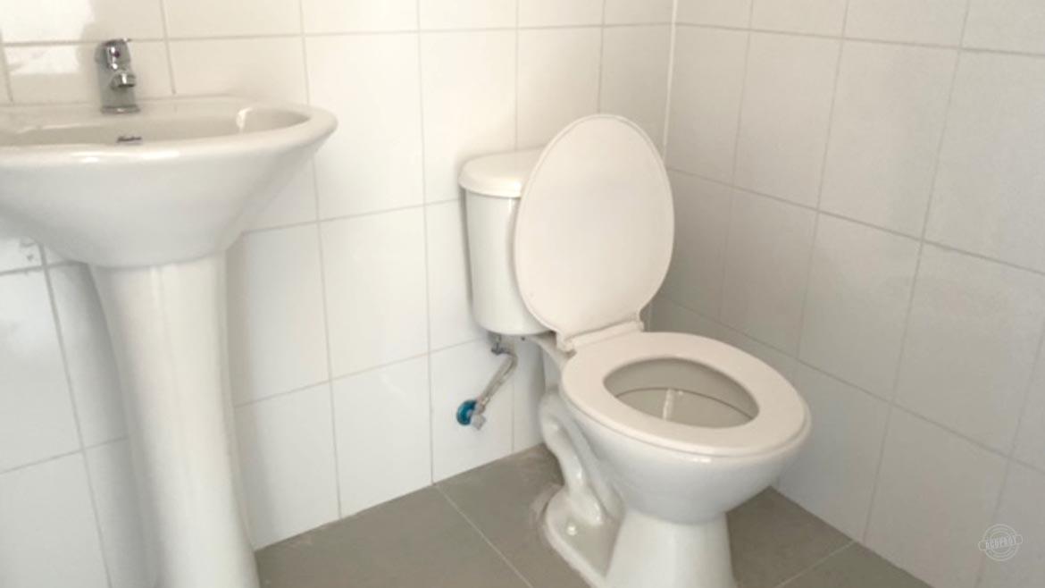 Arrendamos locales comerciales en Centro Comercial Pleiteado.