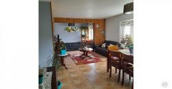 SE VENDE LINDA CASA EN TRANQUILO Y PRIVILEGIADO ENTORNO