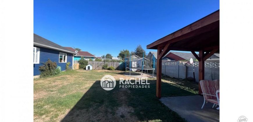 SE VENDE LINDA CASA EN TRANQUILO Y PRIVILEGIADO ENTORNO
