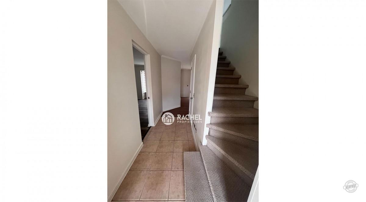 SE ARRIENDA IMPECABLE CASA DE 4D- SECTOR LAS ENCINAS