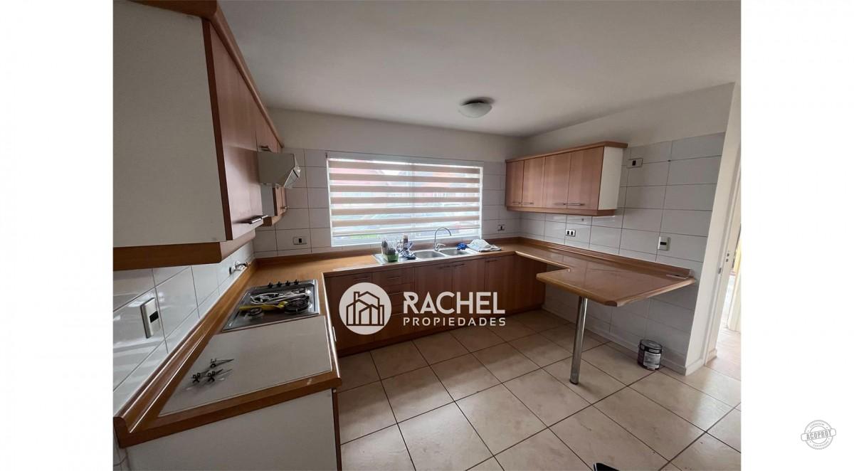 SE ARRIENDA IMPECABLE CASA DE 4D- SECTOR LAS ENCINAS