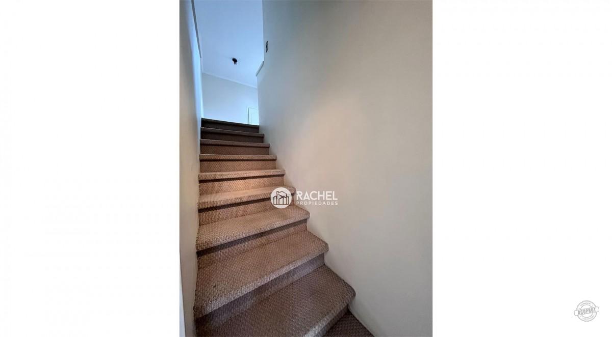 SE ARRIENDA IMPECABLE CASA DE 4D- SECTOR LAS ENCINAS