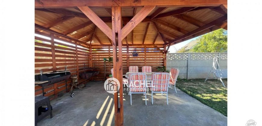 SE VENDE LINDA CASA EN TRANQUILO Y PRIVILEGIADO ENTORNO