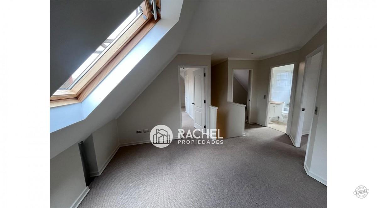 SE ARRIENDA IMPECABLE CASA DE 4D- SECTOR LAS ENCINAS