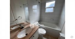 SE ARRIENDA IMPECABLE CASA DE 4D- SECTOR LAS ENCINAS