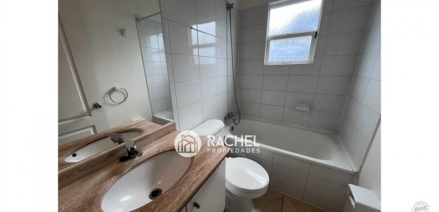 SE ARRIENDA IMPECABLE CASA DE 4D- SECTOR LAS ENCINAS