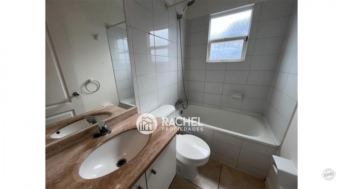 SE ARRIENDA IMPECABLE CASA DE 4D- SECTOR LAS ENCINAS