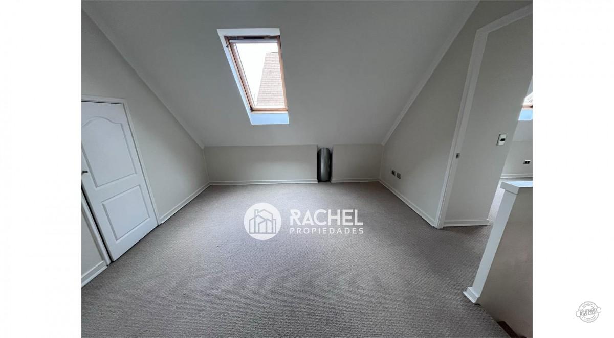 SE ARRIENDA IMPECABLE CASA DE 4D- SECTOR LAS ENCINAS