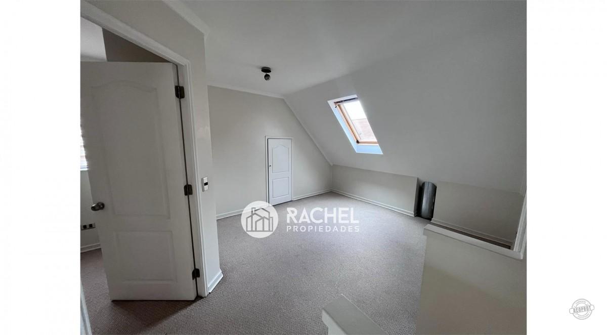 SE ARRIENDA IMPECABLE CASA DE 4D- SECTOR LAS ENCINAS