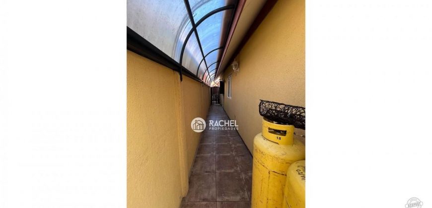 SE ARRIENDA IMPECABLE CASA DE 4D- SECTOR LAS ENCINAS