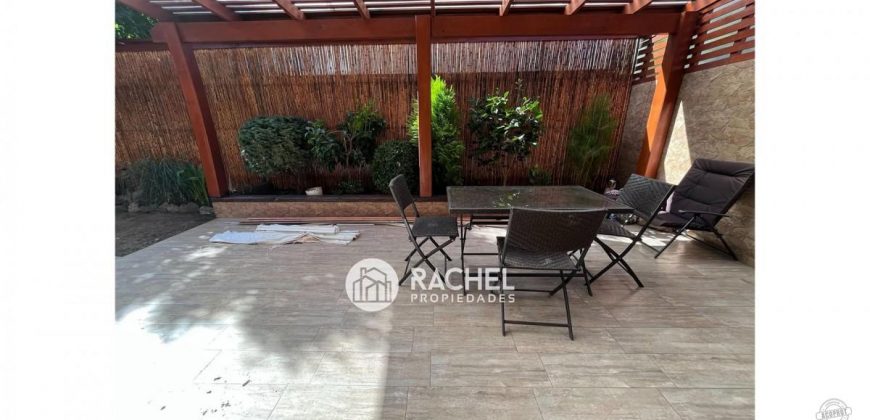 SE ARRIENDA IMPECABLE CASA DE 4D- SECTOR LAS ENCINAS