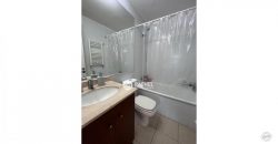 SE ARRIENDA SOLEADO Y CÓMODO DEPARTAMENTO