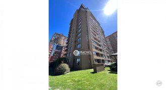 SE ARRIENDA SOLEADO Y CÓMODO DEPARTAMENTO