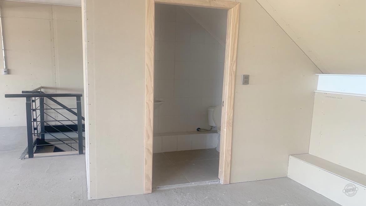 Arrendamos locales comerciales en Centro Comercial Pleiteado.