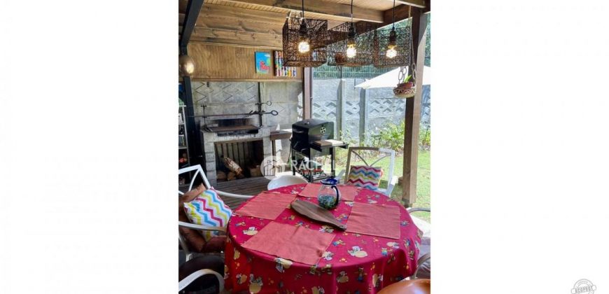 EN VENTA CASA DE 3 DORMITORIOS EN ALTOS DE MIRASUR
