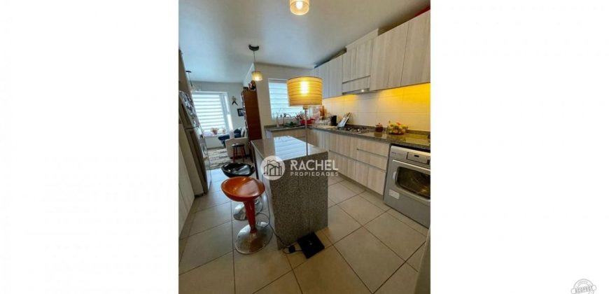 EN VENTA CASA DE 3 DORMITORIOS EN ALTOS DE MIRASUR