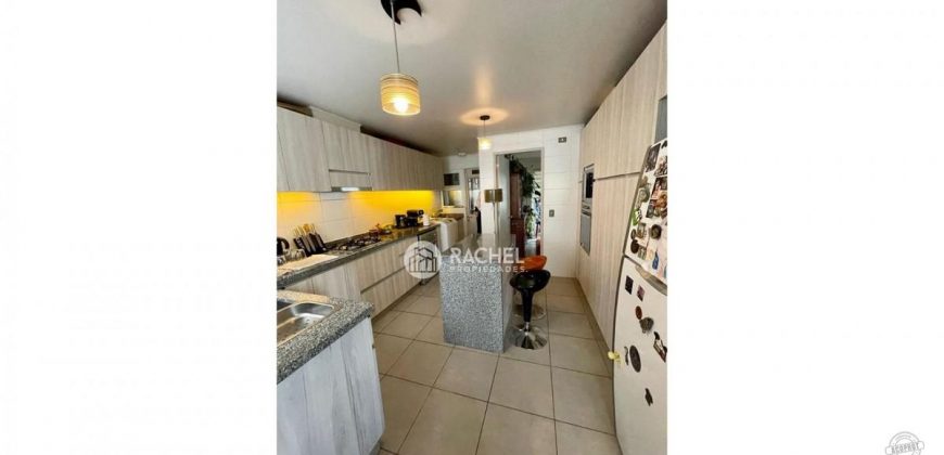 EN VENTA CASA DE 3 DORMITORIOS EN ALTOS DE MIRASUR