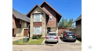 EN VENTA CASA DE 3 DORMITORIOS EN ALTOS DE MIRASUR