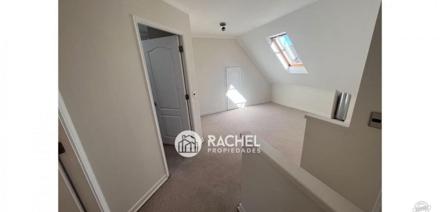 SE ARRIENDA IMPECABLE CASA DE 4D- SECTOR LAS ENCINAS