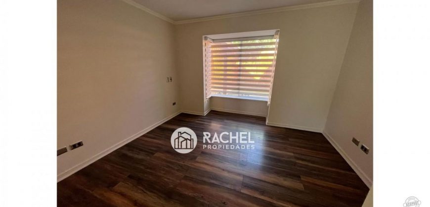SE ARRIENDA IMPECABLE CASA DE 4D- SECTOR LAS ENCINAS