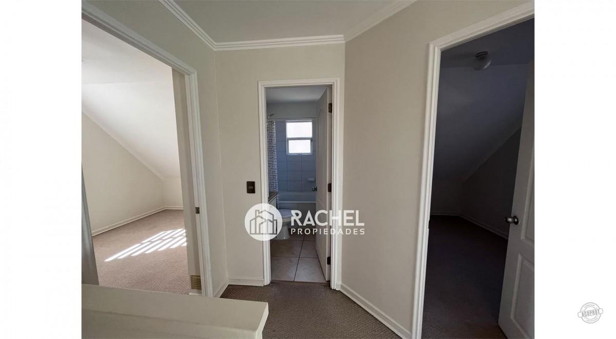SE ARRIENDA IMPECABLE CASA DE 4D- SECTOR LAS ENCINAS