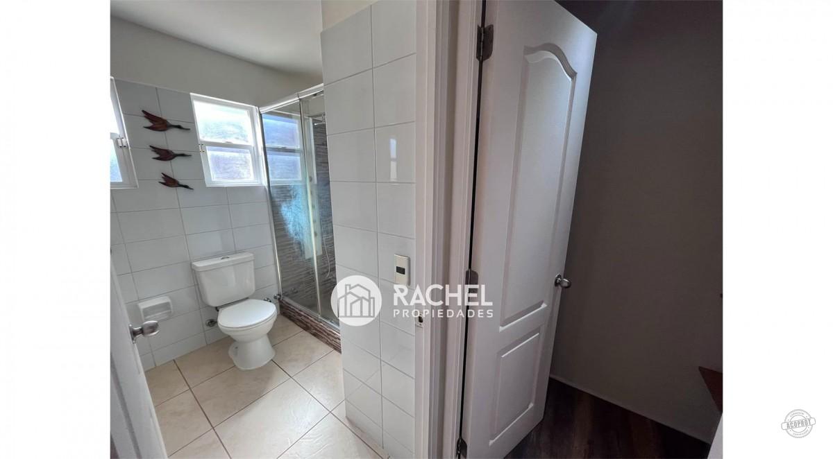 SE ARRIENDA IMPECABLE CASA DE 4D- SECTOR LAS ENCINAS